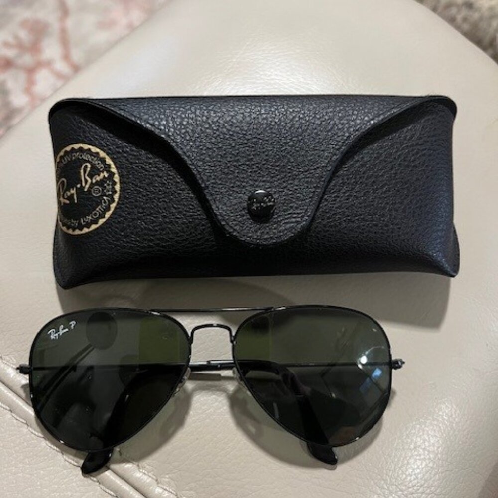 Ray Ban Polarized Aviators - Black rimmed